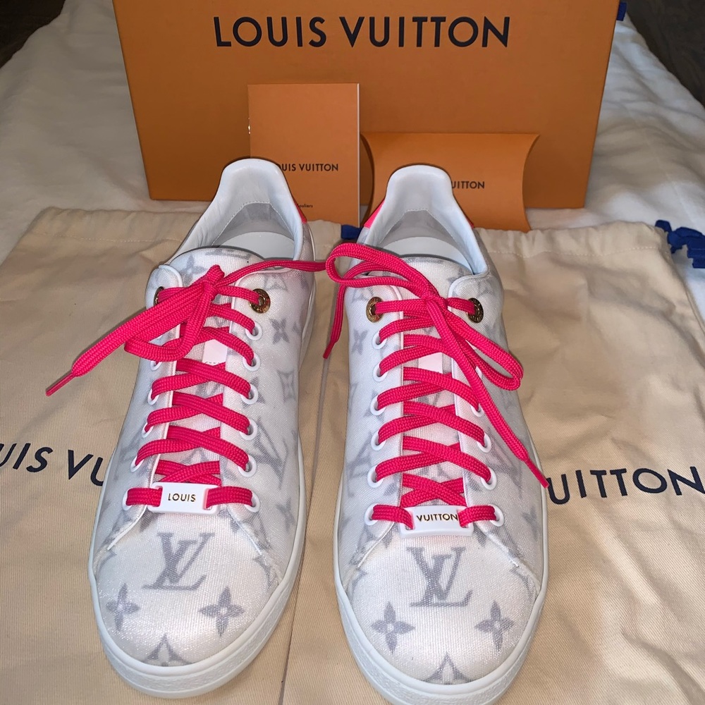 Louis Vuitton Front row Sneaker 100% Authentic